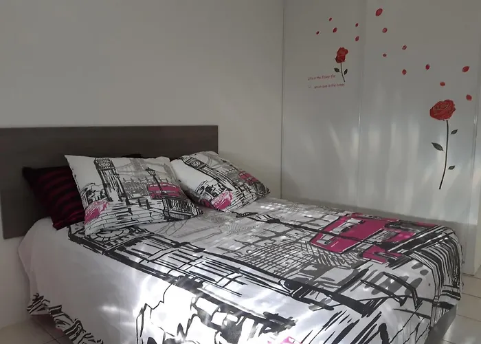 2 Bedrooms Confortable Wifi Fibre Equipment Provided Near Airbus Alten Expleo Thales Sopra شقة